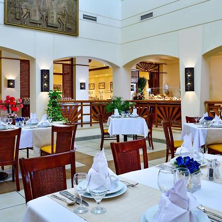 Sharm Grand Plaza Resort - Families And Couples Only Exterior photo Restaurant